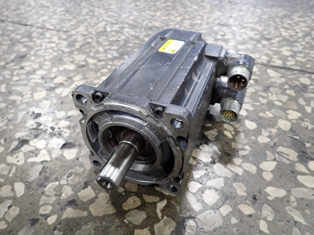 Allen Bradley Servo Motor - Mpl-b430p-mj72aa