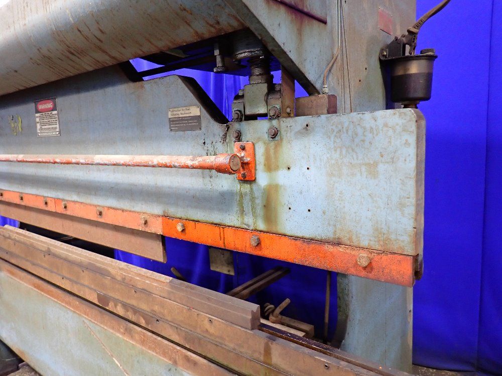 Niagara 25 Tons X 96" Press Brake - Ib-25-6-8