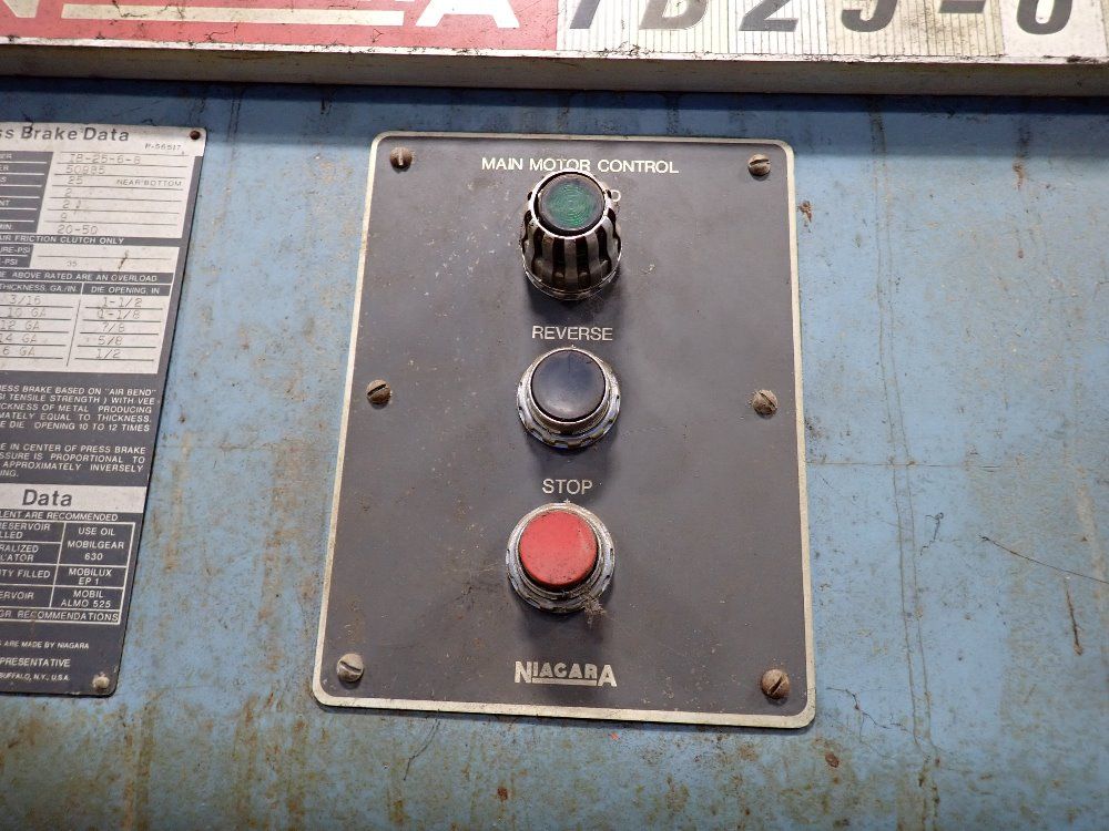 Niagara 25 Tons X 96" Press Brake - Ib-25-6-8