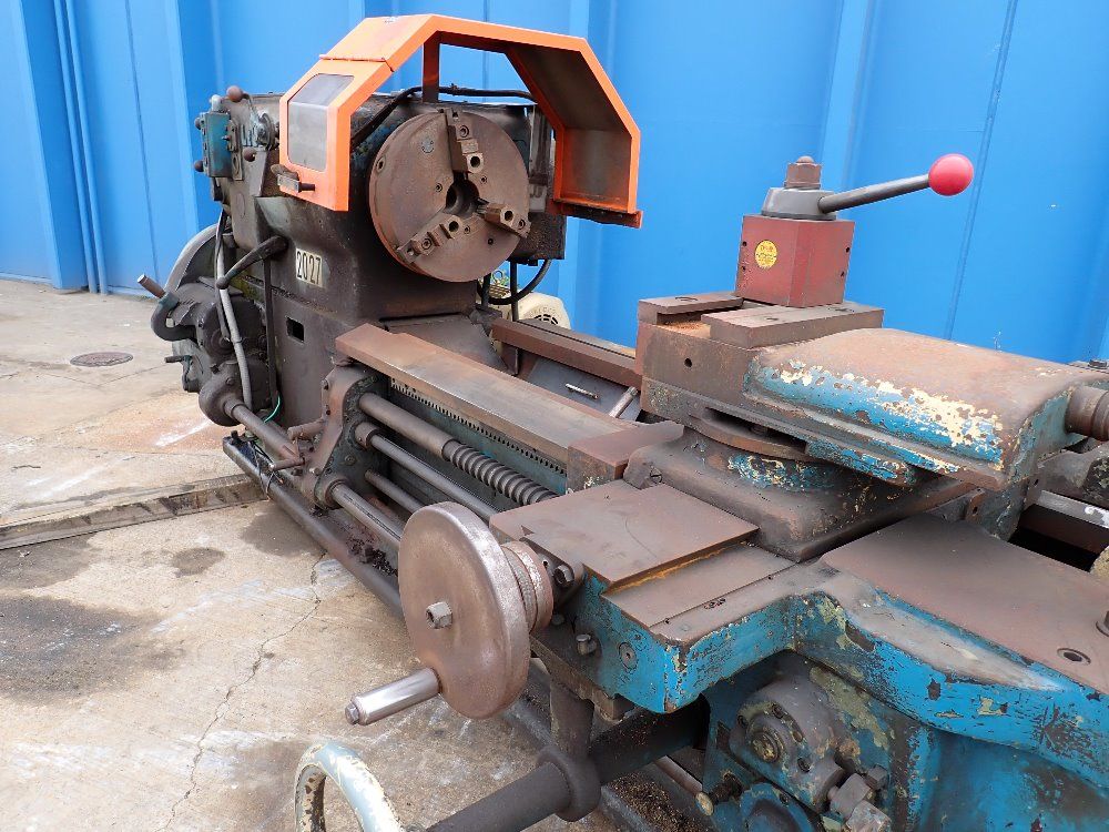 Leblond 32" X 84" Gap Bed Lathe