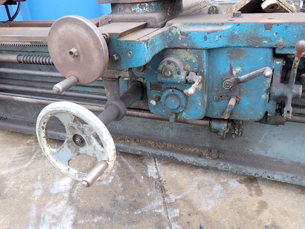 Leblond 32" X 84" Gap Bed Lathe