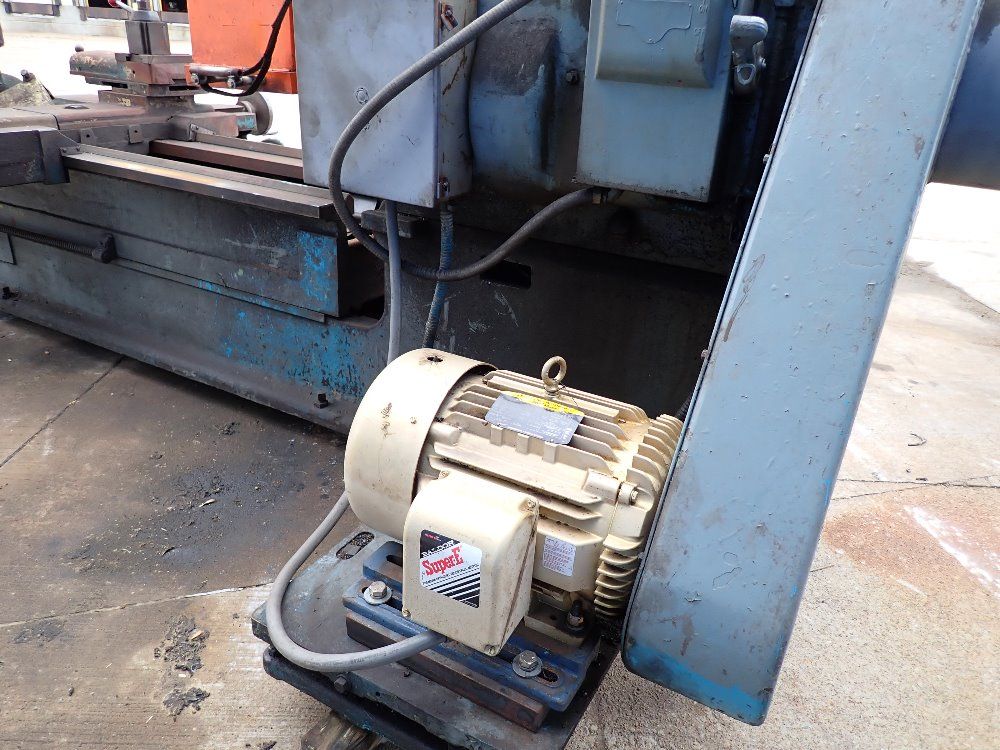 Leblond 32" X 84" Gap Bed Lathe