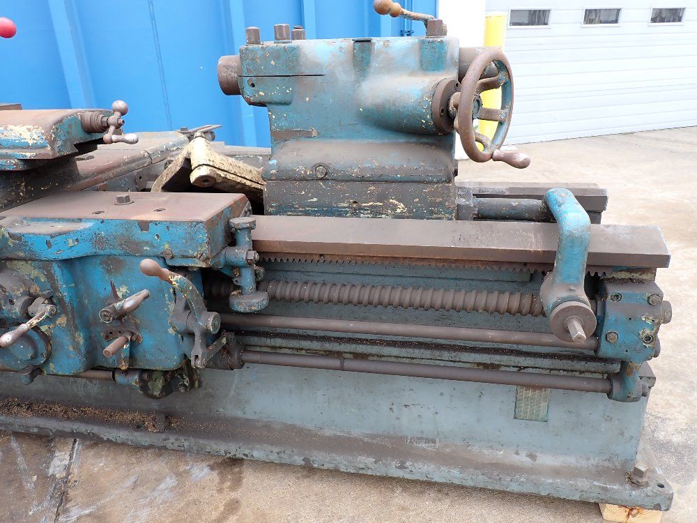 Leblond 32" X 84" Gap Bed Lathe