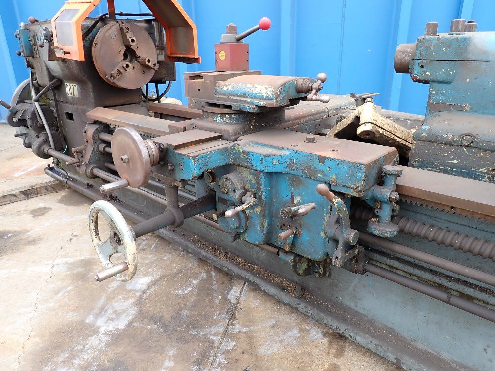 Leblond 32" X 84" Gap Bed Lathe