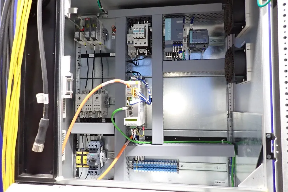 Abb Engineering Robot Controller - Irc5 Single