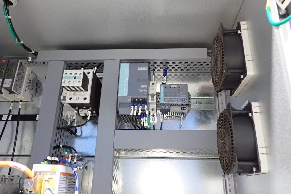 Abb Engineering Robot Controller - Irc5 Single