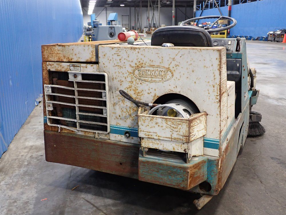 Tennant Power Sweeper - 255