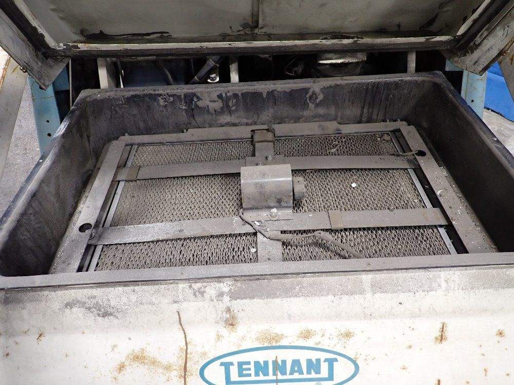 Tennant Power Sweeper - 255