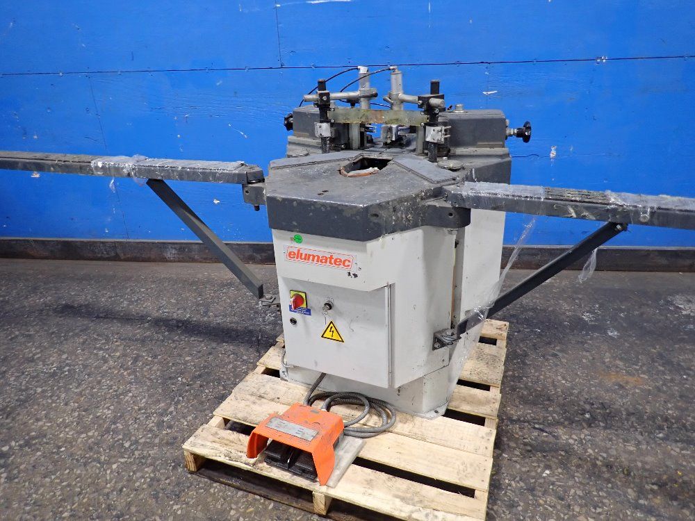 Elumatec Corner Crimper - Ep 124