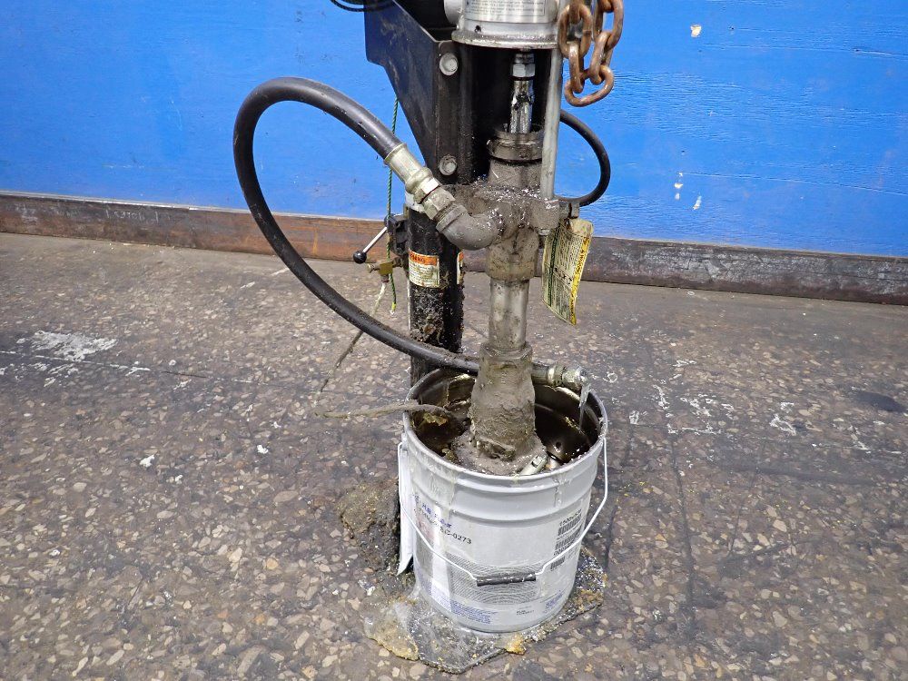 Graco Series K16E17D HPH15B 5000 PSI Grease Gun, Hose Reel and ~50' Hose, Rogers Commercial Repair Shop Liquidation Sale