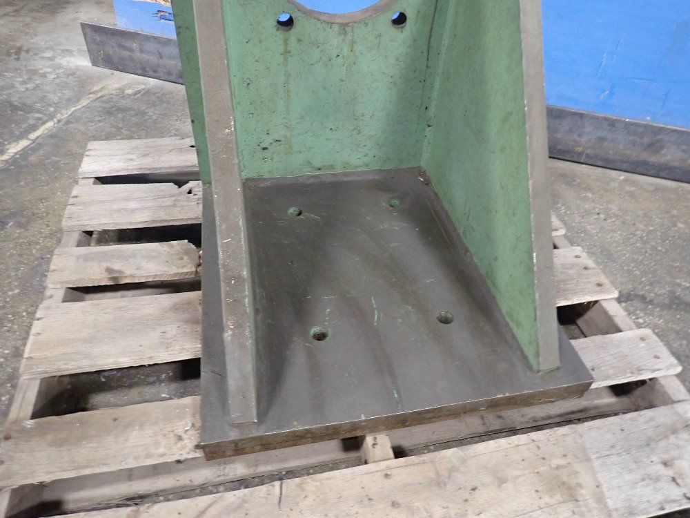 Used Right Angle Plate | HGR Industrial Surplus