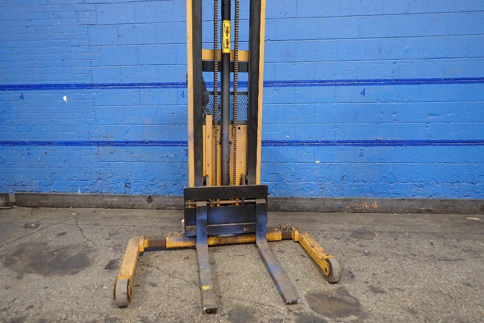 Used Big Joe Electric Straddle Lift | HGR Industrial Surplus