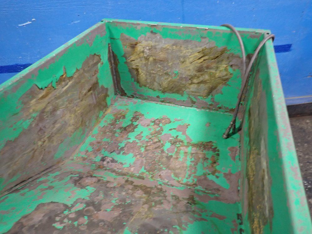 Valleycraft 2000 Lbs Self Dumping Hopper - A72029-00 A