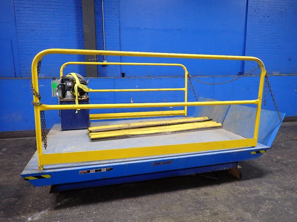Blue Giant Blue Giant Hydraulic 8000 Lbs Lift Table
