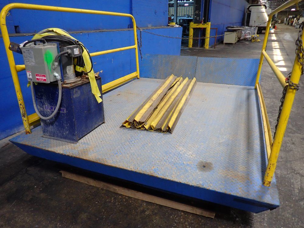 Blue Giant Blue Giant Hydraulic 8000 Lbs Lift Table