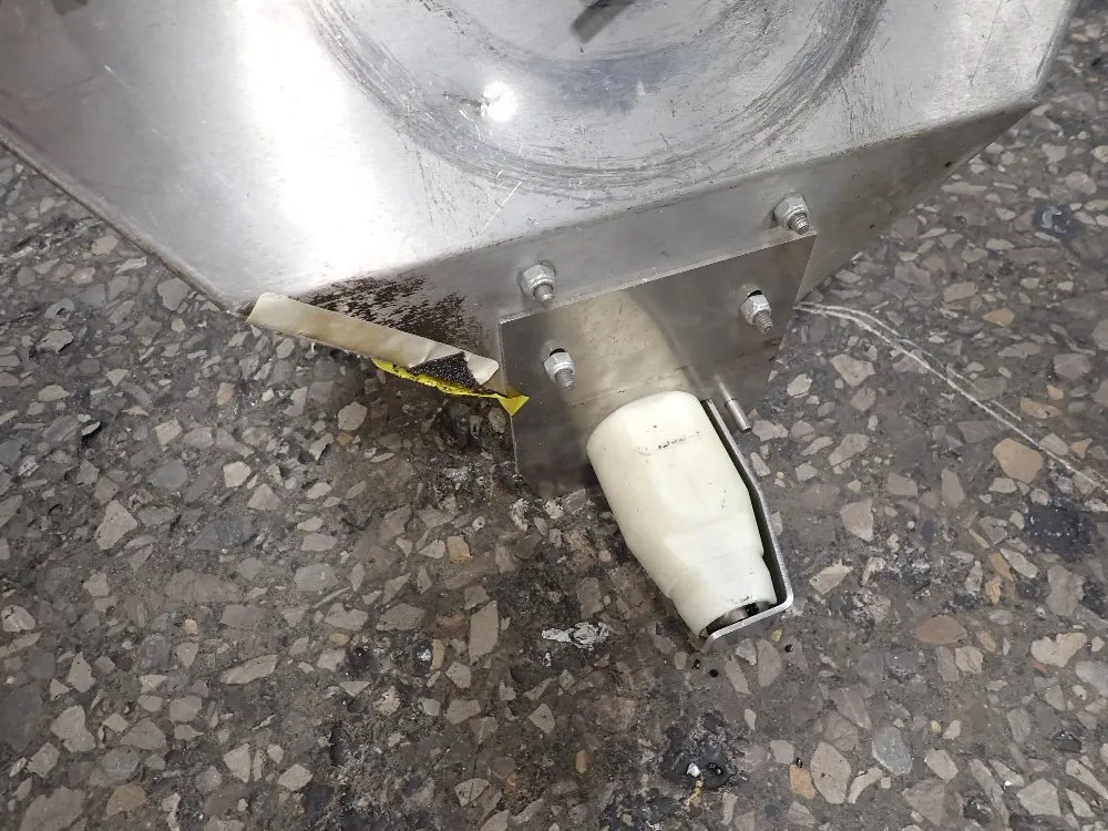 17" X 9" Feed Hopper