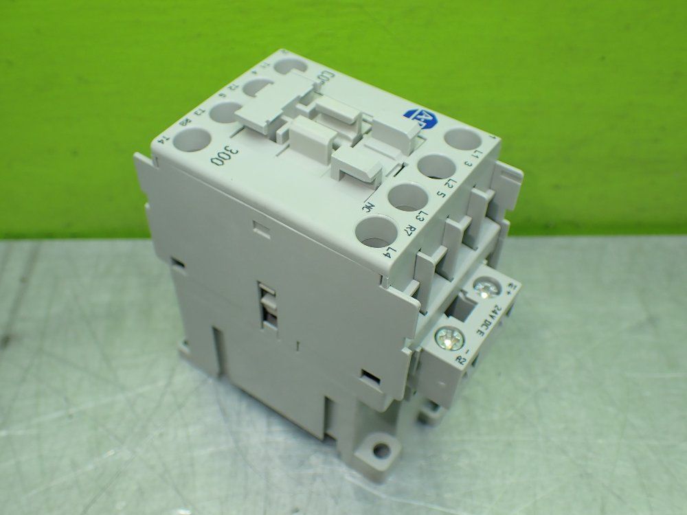 Allen-bradley Contactor - 100-c09ej300