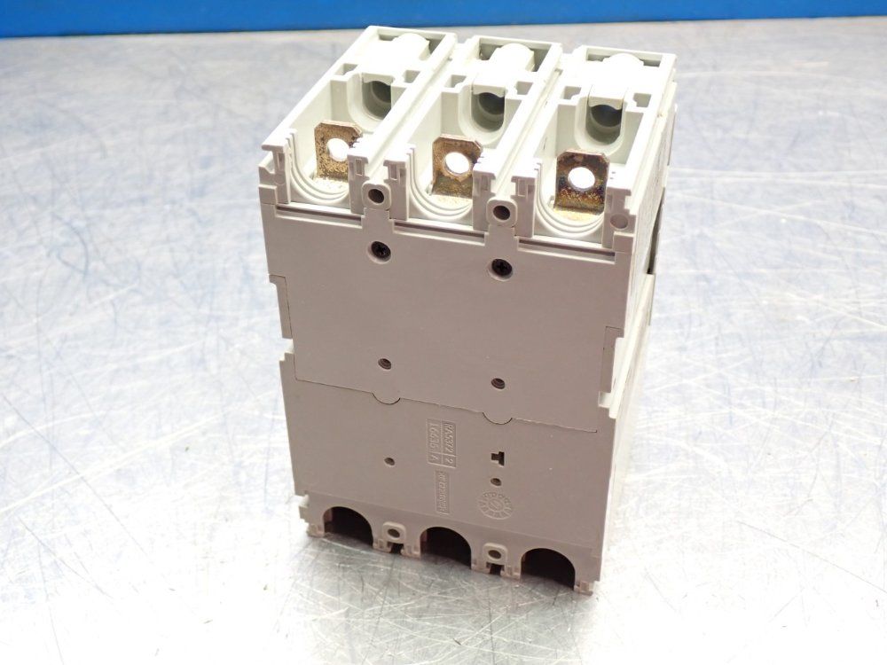 Allen Bradley Molded Case Circuit Breaker - 140g-h6c3-c15