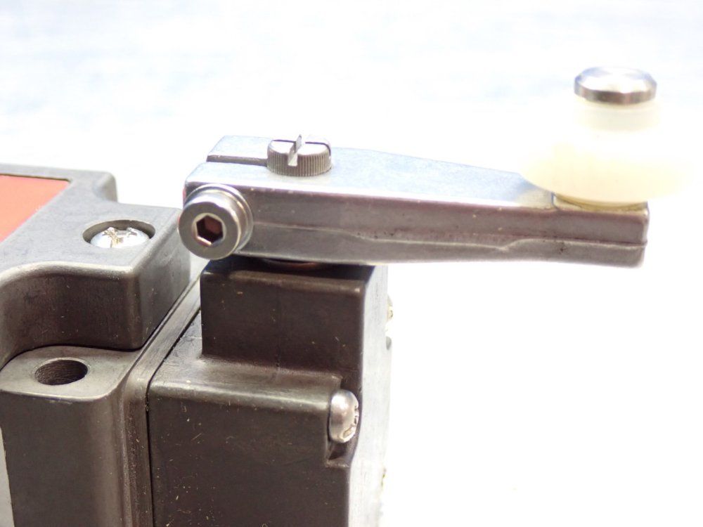 Euchner Safety Switch - Nz2hb-3131