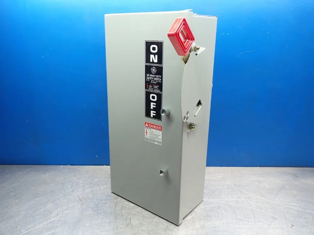 General Electric Heavy Duty Safety Switch - Np1578000b
