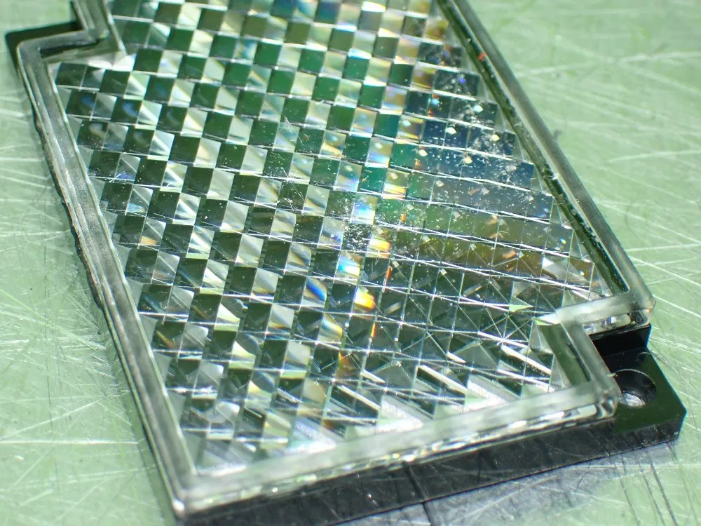 Omron Photoelectric Switch - E3s-cr61