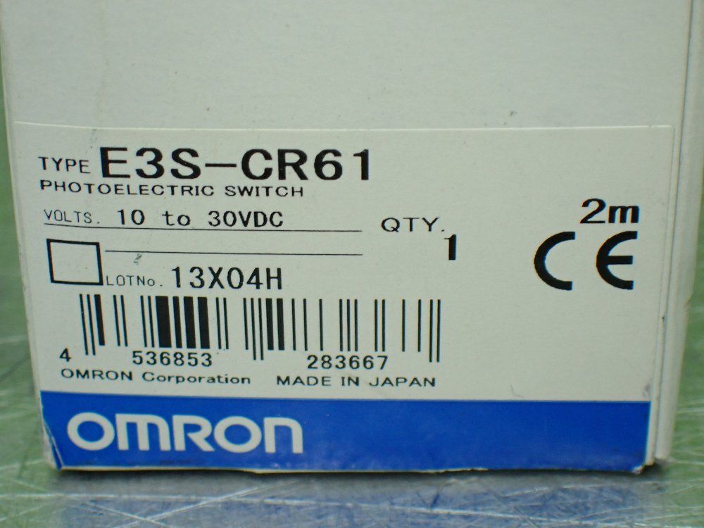 Omron Photoelectric Switch - E3s-cr61