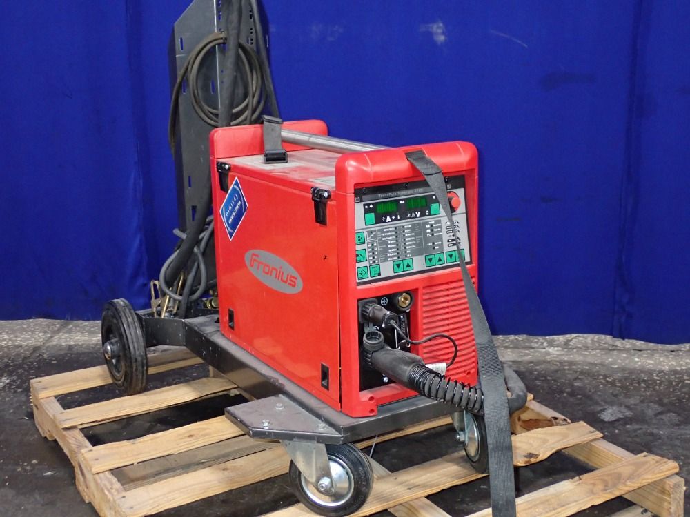 Fronius 270 Amp Welder - Transpulssynerg2700 Mv/4r/z