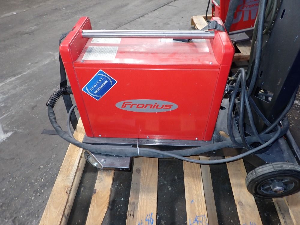 Fronius 270 Amp Welder - Transpulssynerg2700 Mv/4r/z