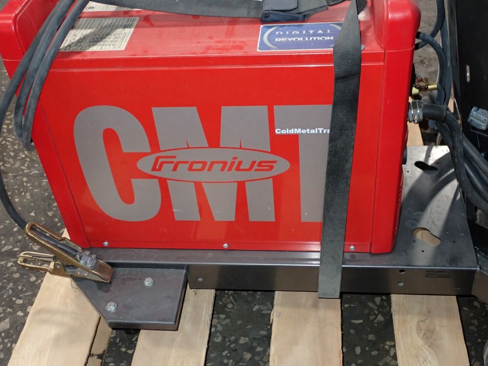 Fronius 270 Amp Welder - Transpulssynerg2700 Mv 4rz Cmt