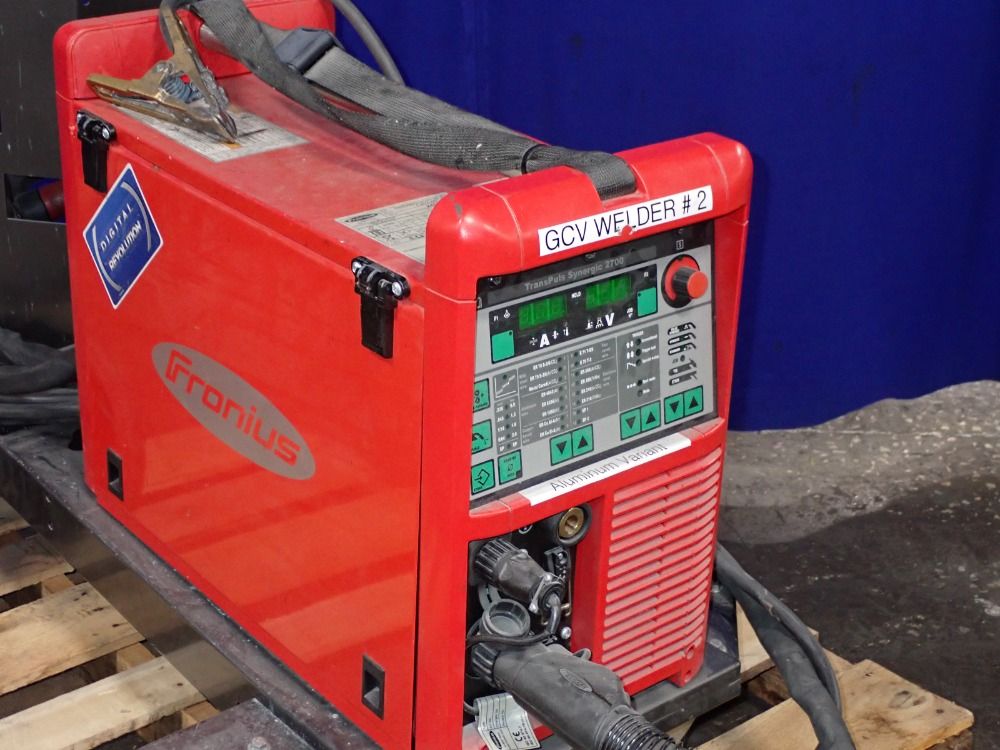 Fronius 270 Amp Welder - Transpulssynerg2700 Mv/4r/z