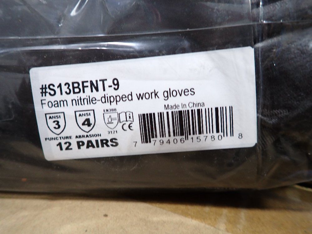 Superior Gloves Foam Nitriledipped Work Gloves