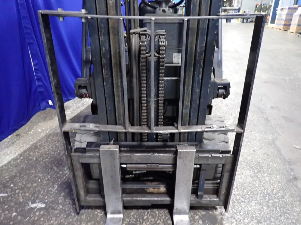 Komatsu 3520 Lbs Fg20st11 Propane Forklift - Fg20st11