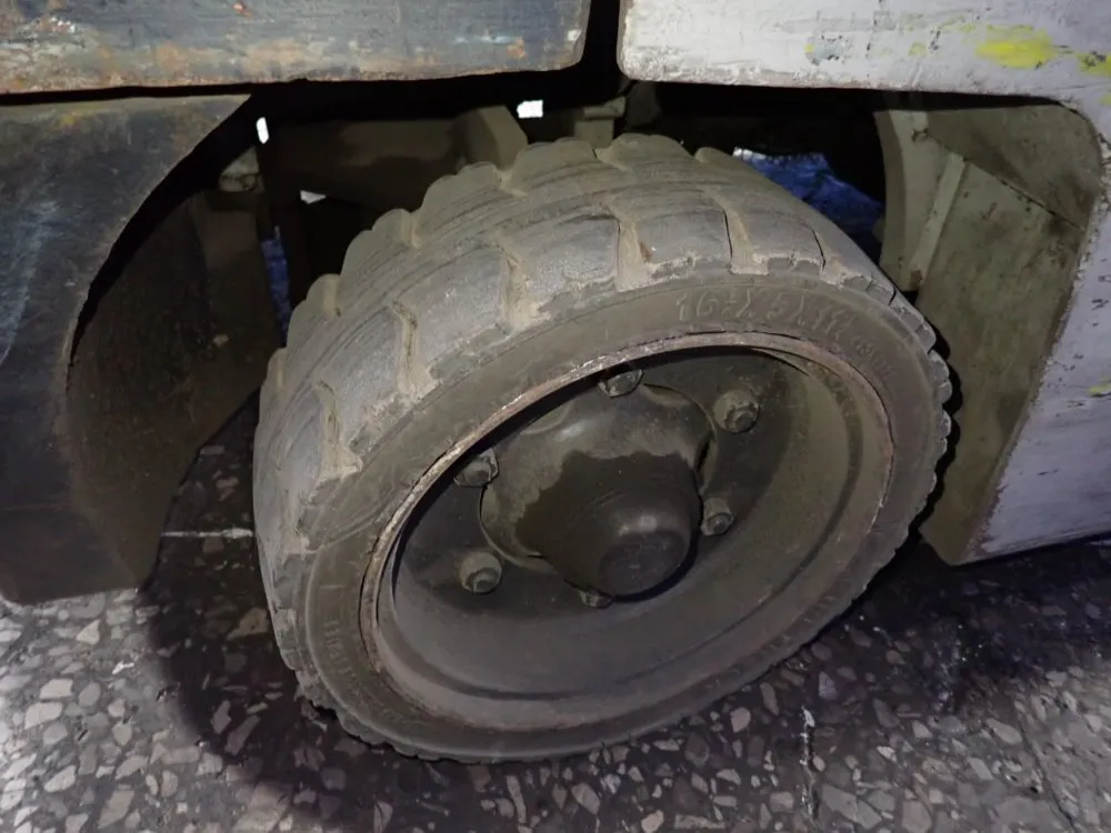 Komatsu 3520 Lbs Fg20st11 Propane Forklift - Fg20st11