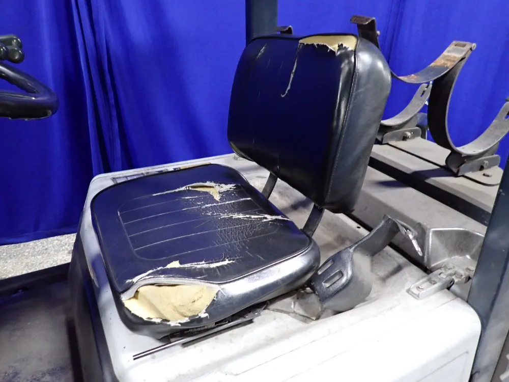 Komatsu 3520 Lbs Fg20st11 Propane Forklift - Fg20st11