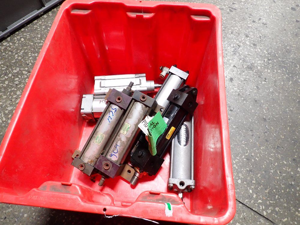  Hydraulic Cylinders