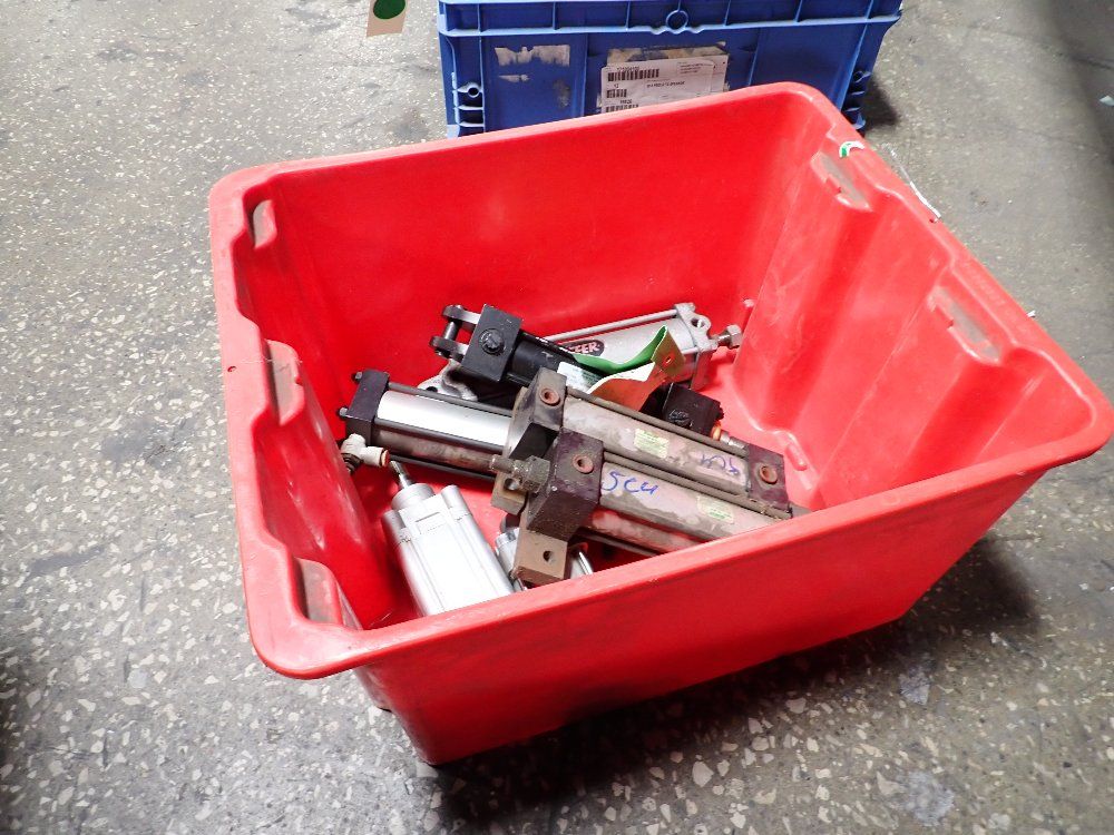  Hydraulic Cylinders