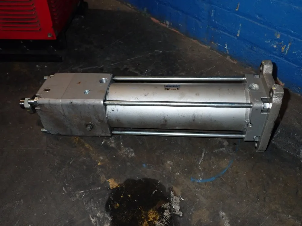 Smc Hydraulic Cylinder - Cna2g100-250-d
