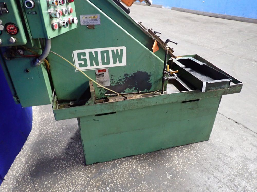 Snow Tapper