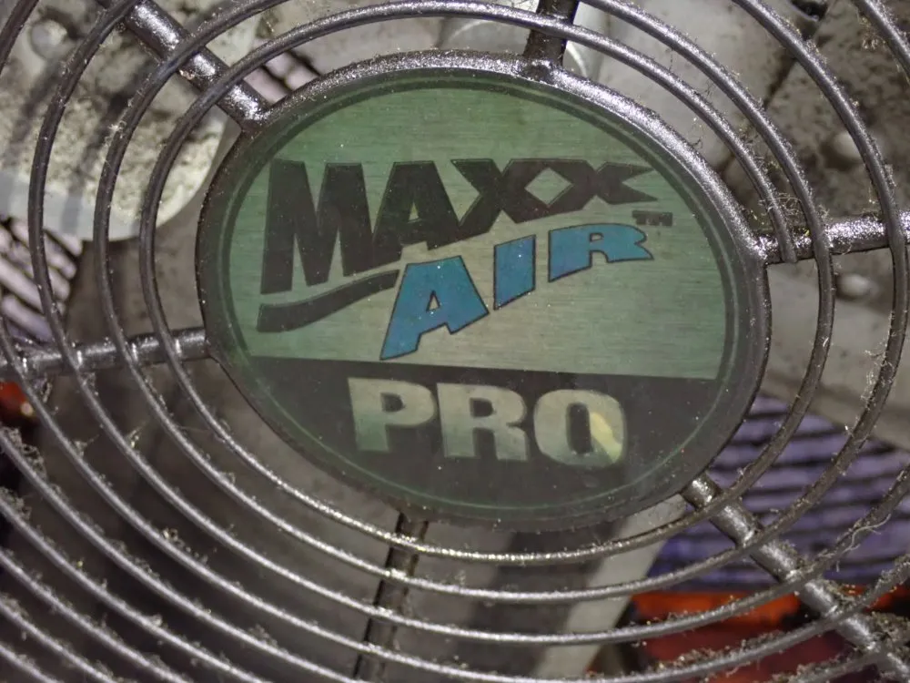 Max Air Pro Fan