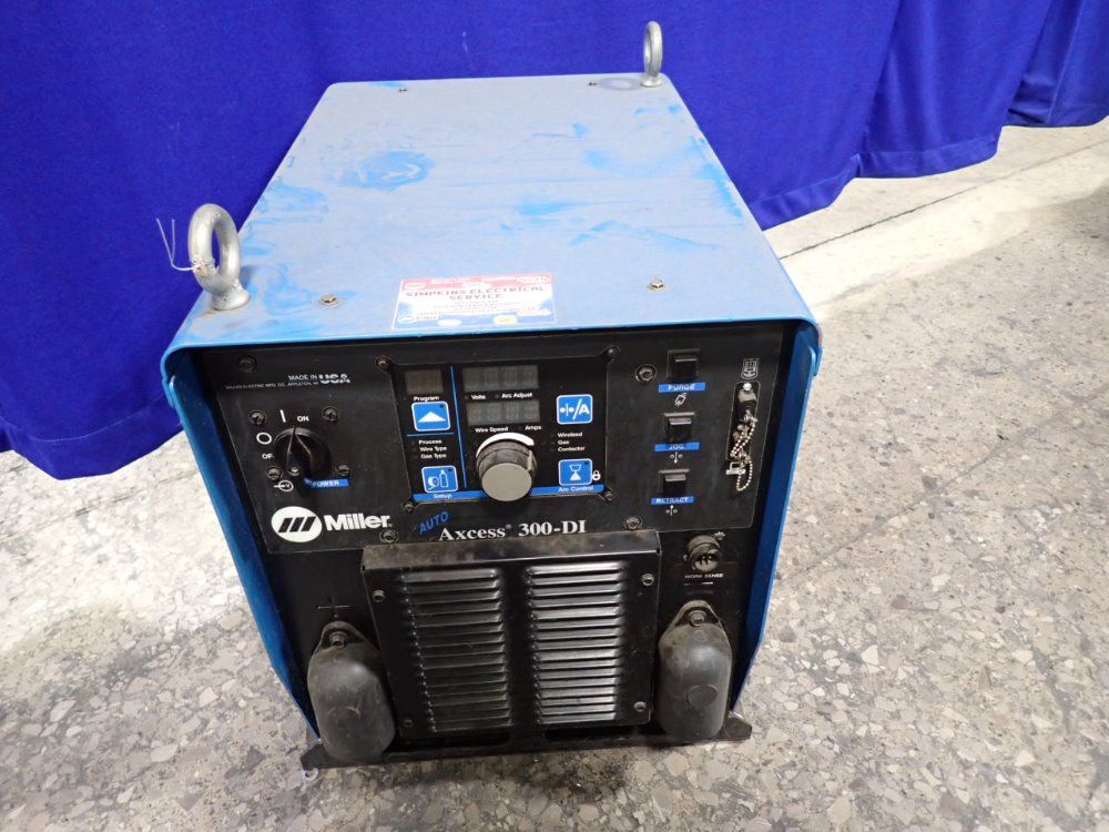 Miller Miller Auto Axcess 300di Welder