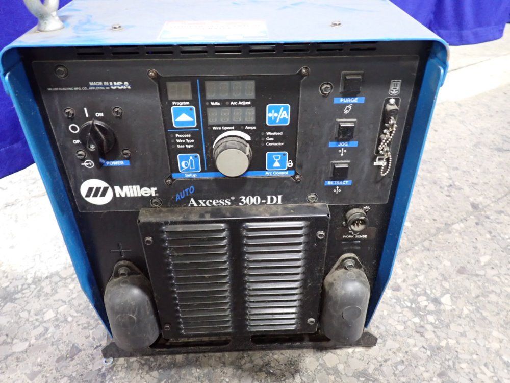 Miller Miller Auto Axcess 300di Welder