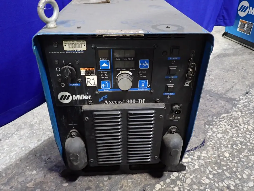 Miller Miller Auto Axcess 300di Welder