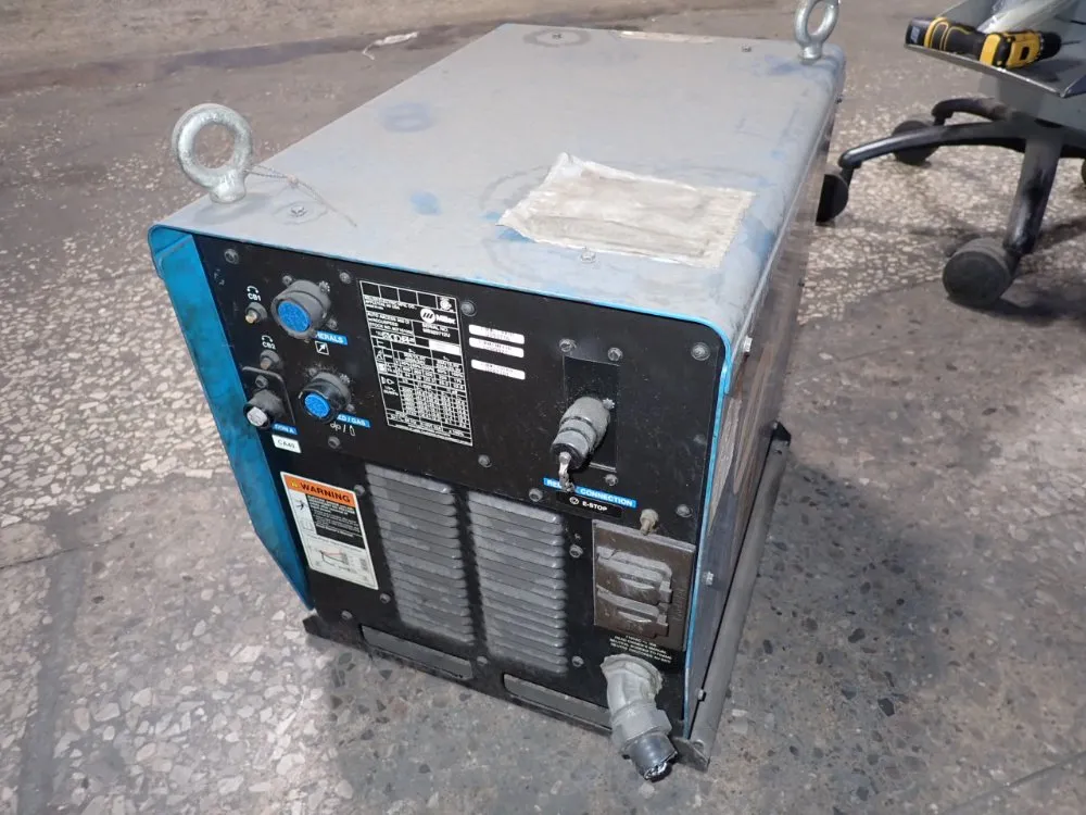 Miller Miller Auto Axcess 300di Welder