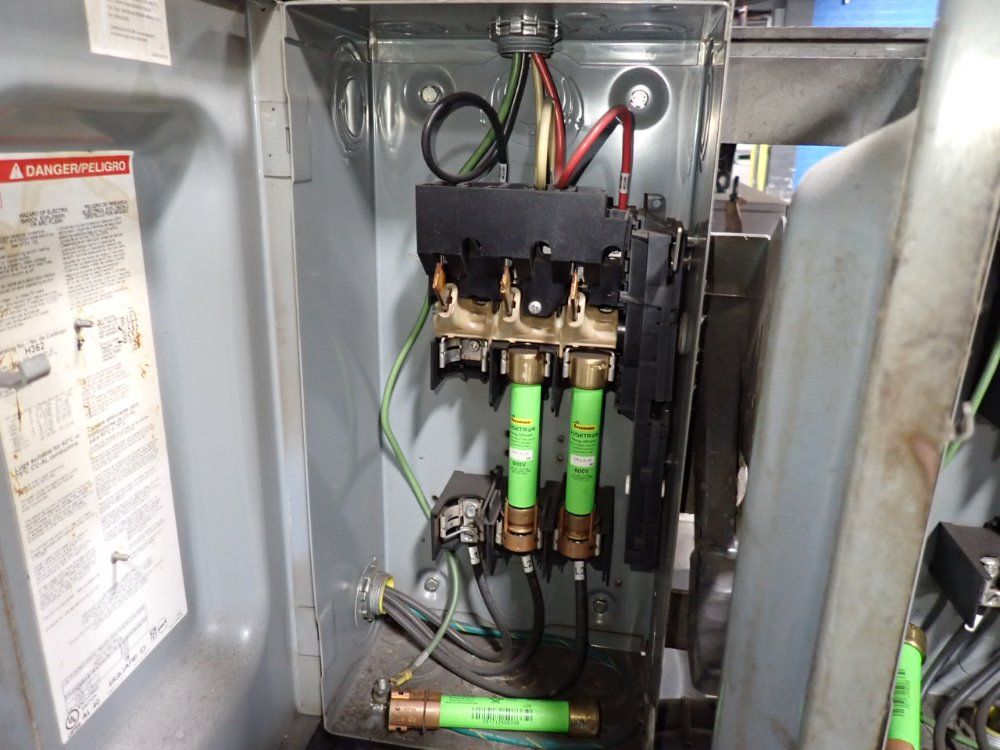 Yaskawa  Motoman Yaskawa  Motoman Ma1400 Robot