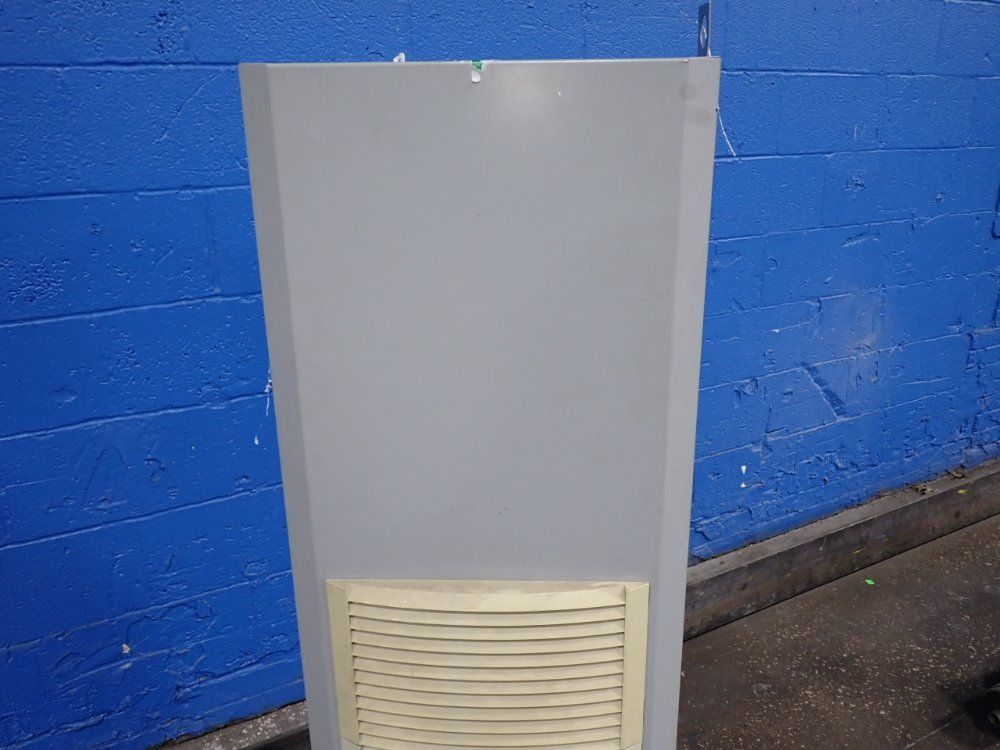 Mclean 2900/13650 Btu M52-1226-113 Air Conditioner - M52-1226-113