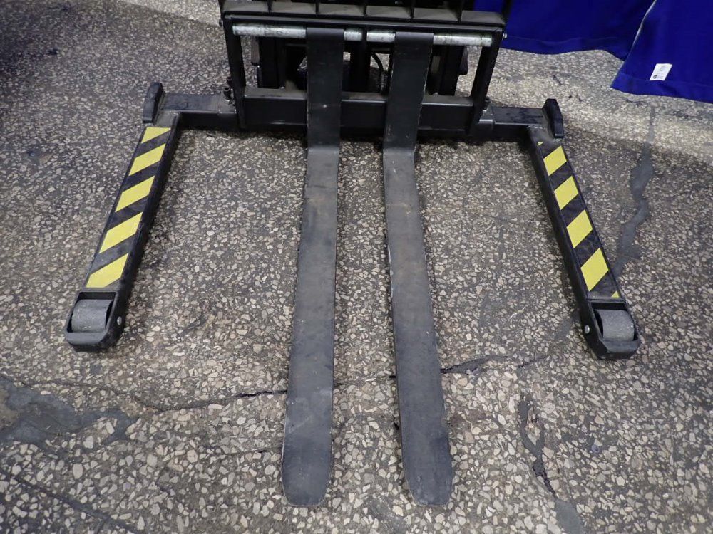 Vestil Vestil Sl63aa Straddle Lift