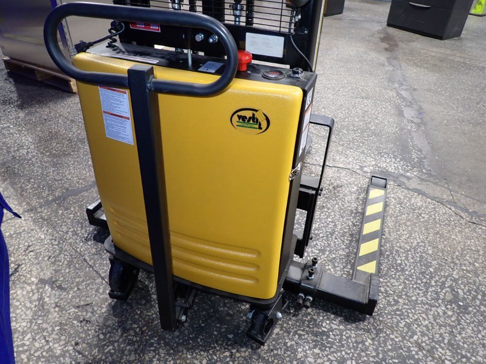 Vestil Vestil Sl63aa Straddle Lift