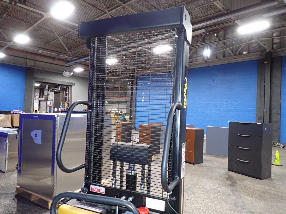 Vestil Vestil Sl63aa Straddle Lift