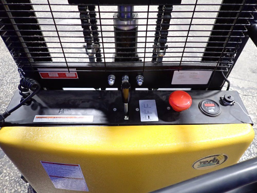 Vestil Vestil Sl63aa Straddle Lift