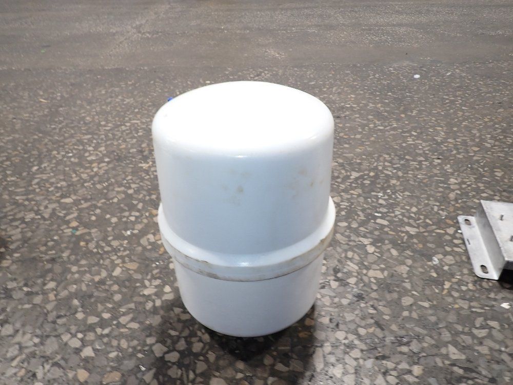 Kemflo 10 Gallons Water Storage Tank